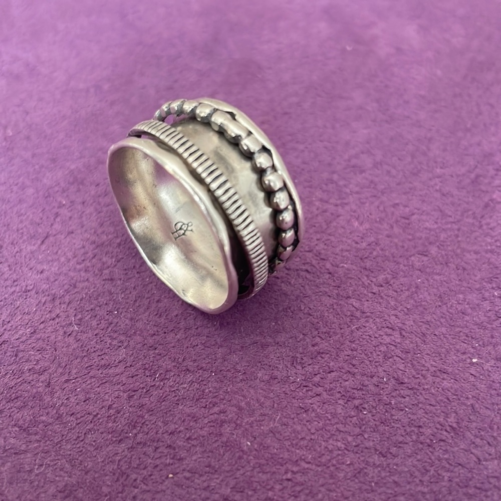 Grace & Heart .925 Sterling Silver Ring